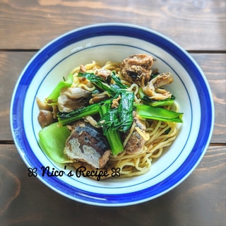 気楽なキャンプ飯♬サバの味噌煮と舞茸の焼きそば